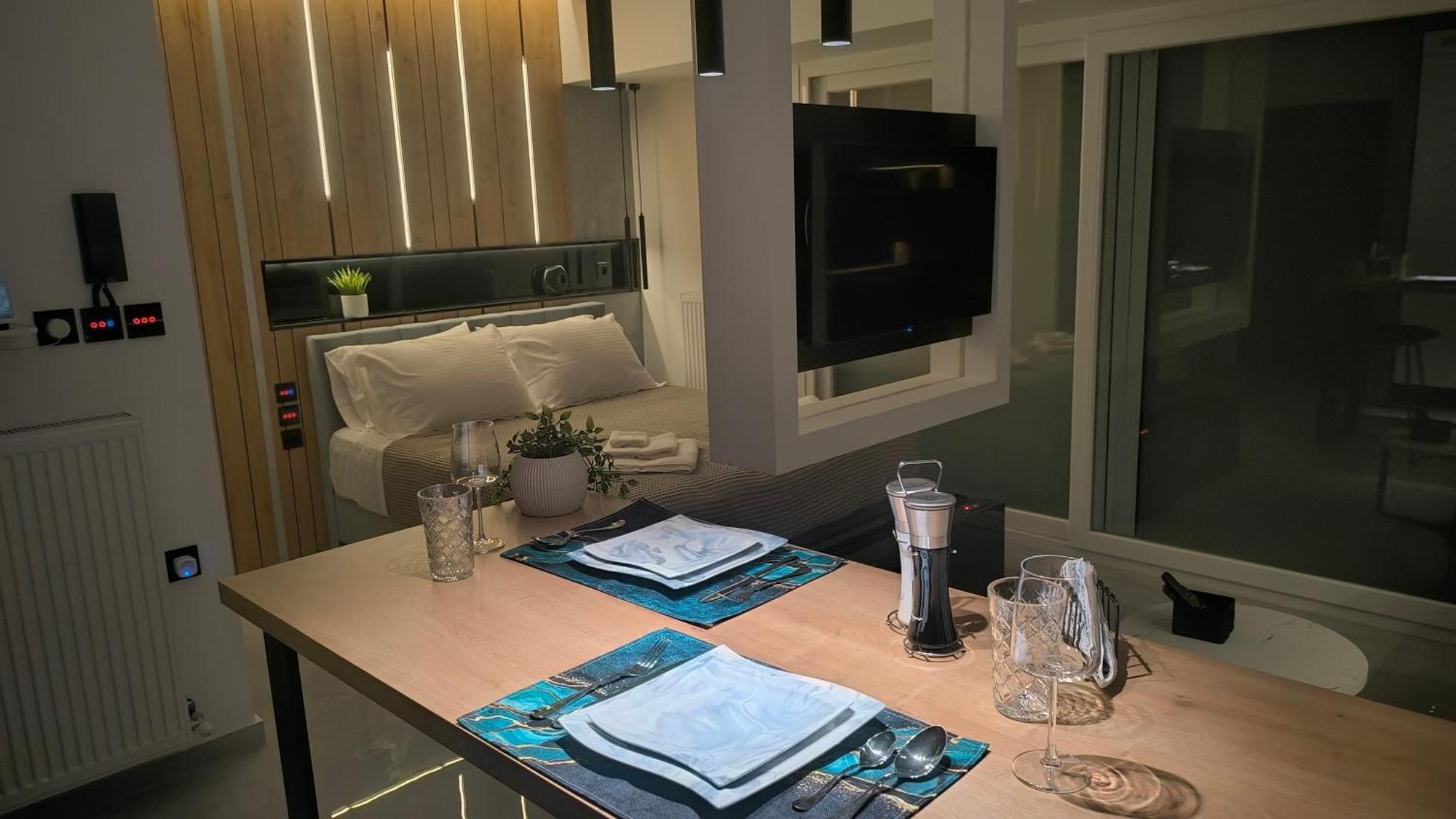 Larisa Absolute Suites, Sky View Smart Home Екстериор снимка