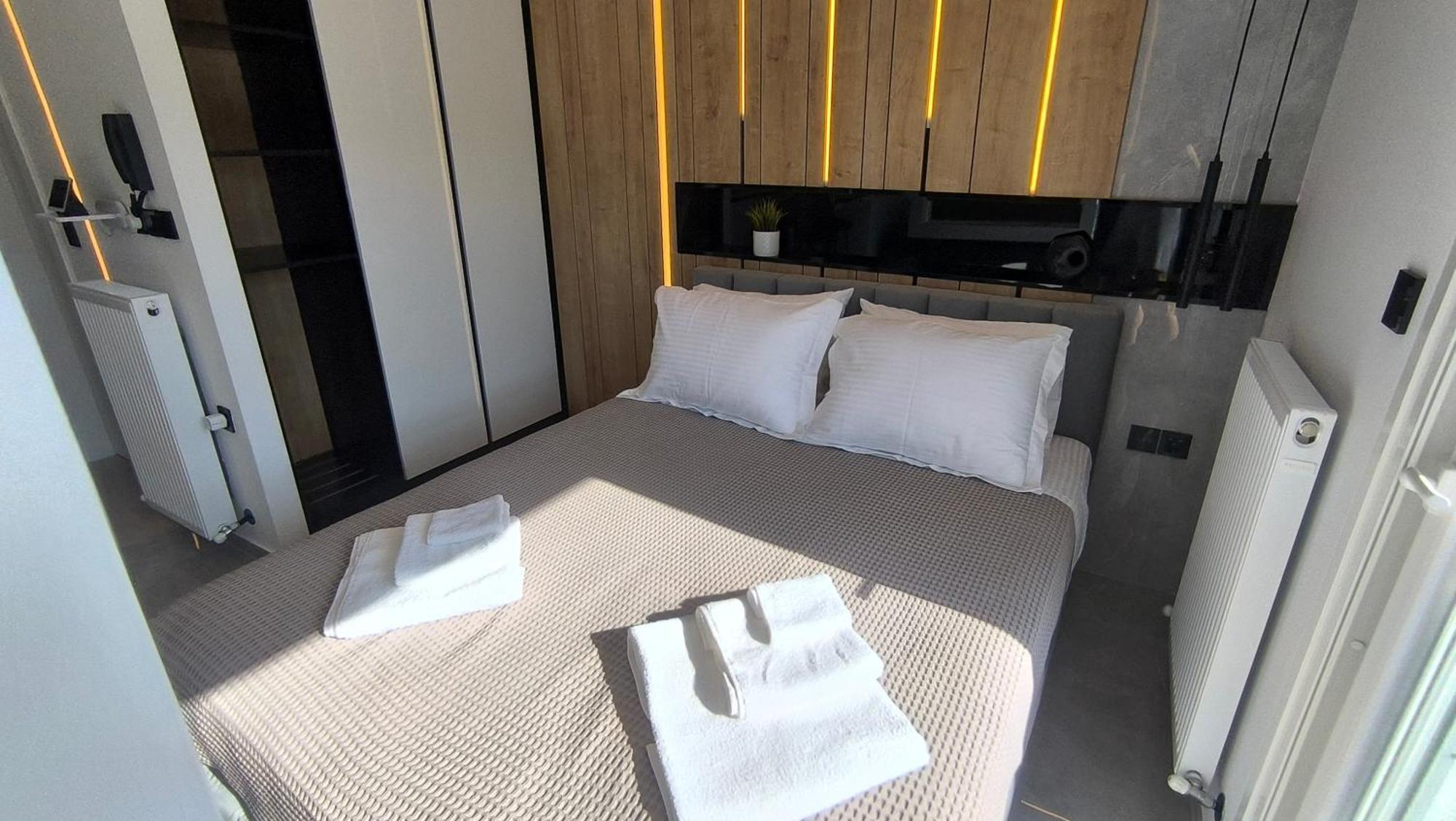 Larisa Absolute Suites, Sky View Smart Home Екстериор снимка