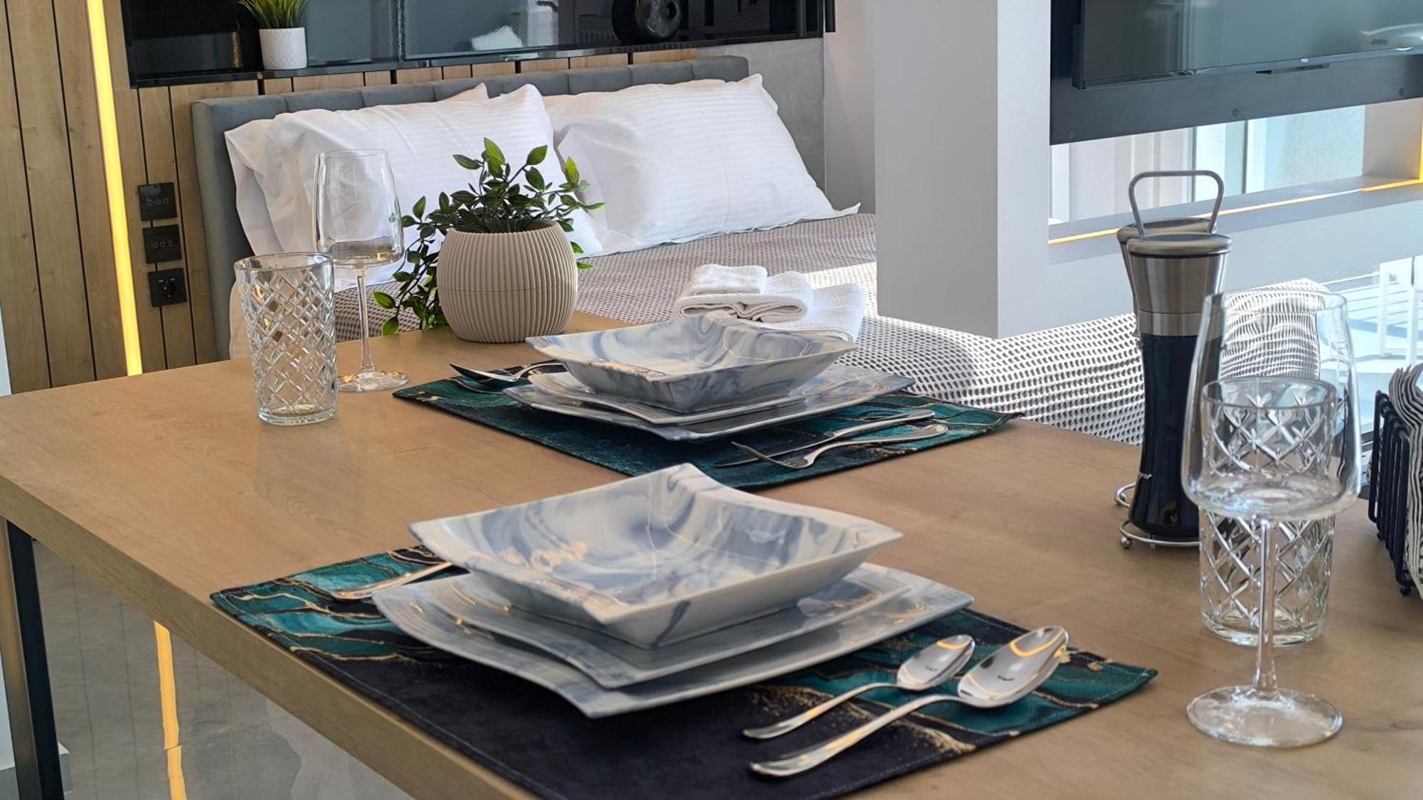 Larisa Absolute Suites, Sky View Smart Home Екстериор снимка